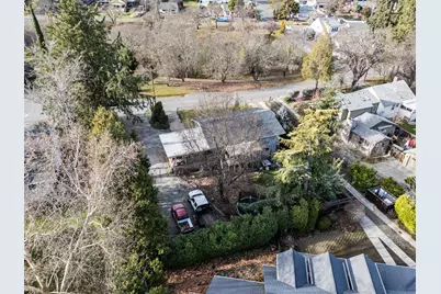 535 Applegate Street, Jacksonville, OR 97530 - Photo 36