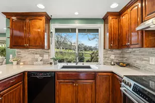 2414 Heritage Way, Medford, OR 97504 - Photo 14