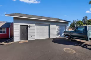 2765 W Antler Ave, Redmond, OR 97756 - Photo 12