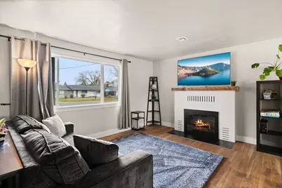 2011 Archer Drive, Medford, OR 97501 - Photo 6