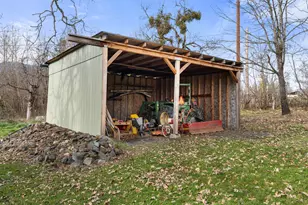 3201 Helms Rd, Grants Pass, OR 97527 - Photo 32