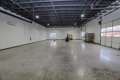 135 NE Mill Street, Grants Pass, OR 97526 - Photo 18