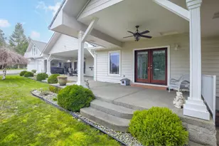 353 Hixson Dr, Grants Pass, OR 97526 - Photo 52