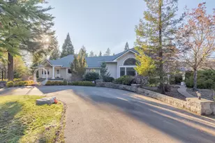 353 Hixson Dr, Grants Pass, OR 97526 - Photo 80