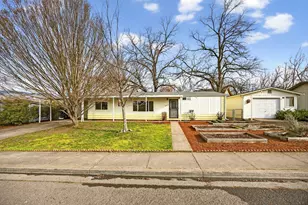 340 Taylor Ave, Talent, OR 97540 - Photo 24