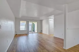 417 Crystal Dr, Eagle Point, OR 97524 - Photo 6