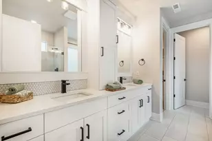 2029 NW Lobinie Ct, Bend, OR 97703 - Photo 16