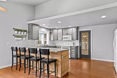 388 Crystal Drive, Eagle Point, OR 97524 - Photo 12