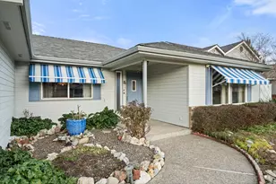 802 Brandon St, Central Point, OR 97502 - Photo 4