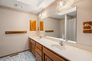 802 Brandon St, Central Point, OR 97502 - Photo 18