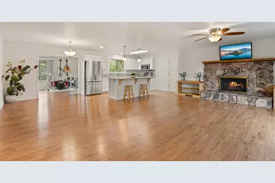 262 Lathrop Lane, Grants Pass, OR 97526 - Photo 6