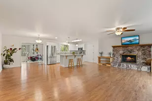 262 Lathrop Ln, Grants Pass, OR 97526 - Photo 6