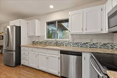 262 Lathrop Lane, Grants Pass, OR 97526 - Photo 10