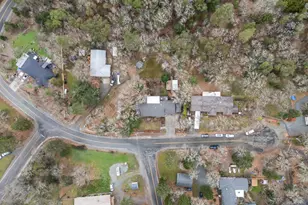 262 Lathrop Ln, Grants Pass, OR 97526 - Photo 34