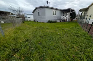 113 Briarwood Way, Grants Pass, OR 97526 - Photo 20