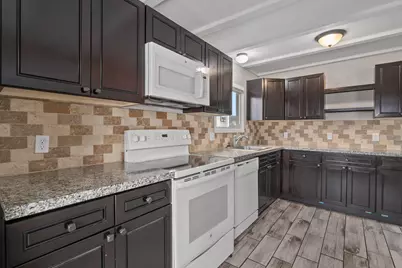 1480 Rogue River Highway, Grants Pass, OR 97527 - Photo 14