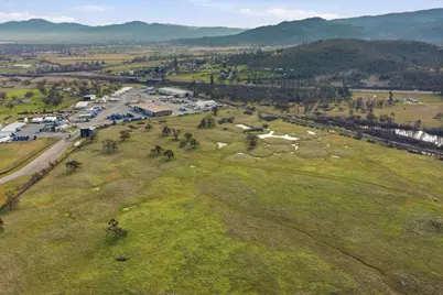 7505 Blackwell Road, Central Point, OR 97502 - Photo 16