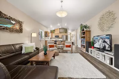 301 SE Springer Court, Bend, OR 97702 - Photo 6