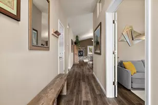 301 SE Springer Ct, Bend, OR 97702 - Photo 14