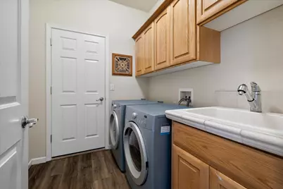 301 SE Springer Court, Bend, OR 97702 - Photo 28