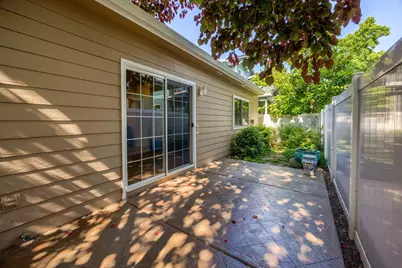 2096 Creek Drive, Ashland, OR 97520 - Photo 10