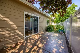 2096 Creek Dr, Ashland, OR 97520 - Photo 10