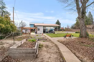 1654 Thomas Rd, Medford, OR 97501 - Photo 34