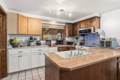 1654 Thomas Road, Medford, OR 97501 - Photo 10