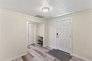 5001 Azalea Dr, Grants Pass, OR 97526 - Photo 14