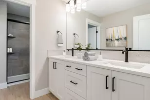 3863 NE Petrosa Ave, Bend, OR 97701 - Photo 10