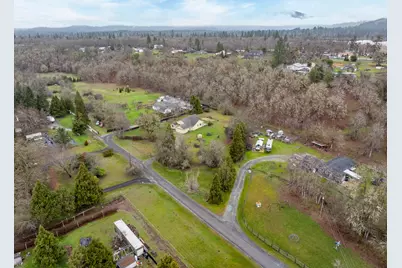 1910 Carton Way, Grants Pass, OR 97526 - Photo 22