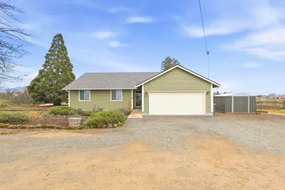 6937 Lakeview Drive, Central Point, OR 97502 - Photo 36