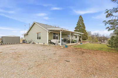 6937 Lakeview Drive, Central Point, OR 97502 - Photo 38
