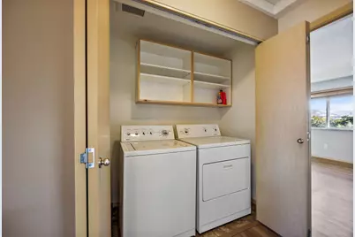 6937 Lakeview Drive, Central Point, OR 97502 - Photo 16