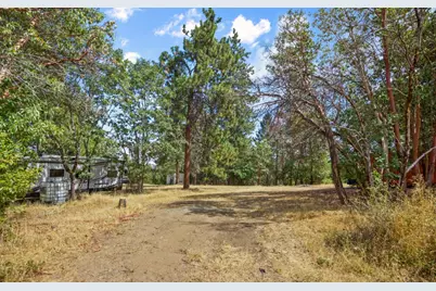 300 Arrowhead Pass, Jacksonville, OR 97530 - Photo 18