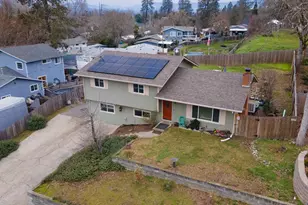 58 SW Western Ave, Grants Pass, OR 97526 - Photo 34