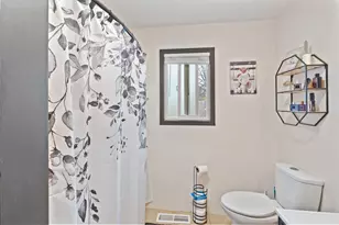 58 SW Western Ave, Grants Pass, OR 97526 - Photo 28