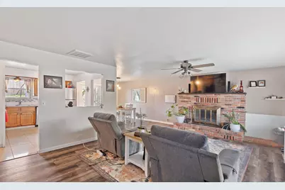 58 SW Western Avenue, Grants Pass, OR 97526 - Photo 20