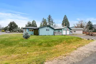 3371 Freeland Rd, Central Point, OR 97502 - Photo 36