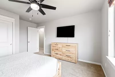 388 NW 29th Street, Redmond, OR 97756 - Photo 18