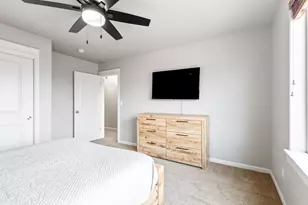 388 NW 29th St, Redmond, OR 97756 - Photo 18