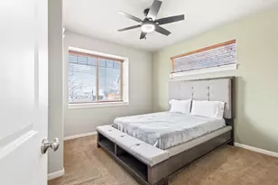 388 NW 29th St, Redmond, OR 97756 - Photo 20