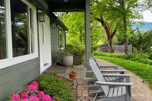 925 Galls Creek Rd, Gold Hill, OR 97525 - Photo 6