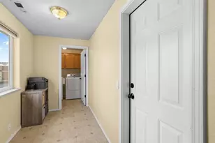 1601 Inverness Dr, Medford, OR 97504 - Photo 10