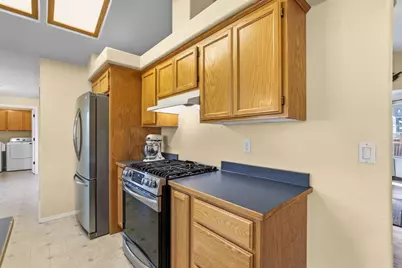1601 Inverness Drive, Medford, OR 97504 - Photo 8