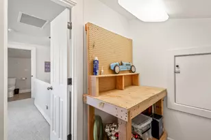 20606 Songbird Ln, Bend, OR 97702 - Photo 32