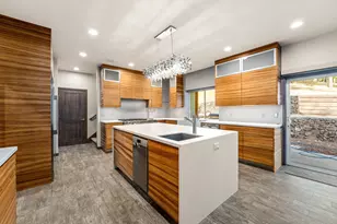 182 Wards Creek Rd, Rogue River, OR 97537 - Photo 8