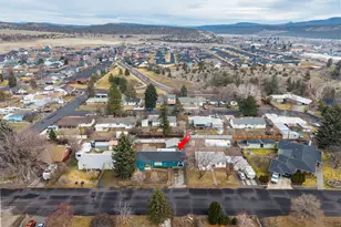 810 NE Clifton Ave, Prineville, OR 97754 - Photo 32