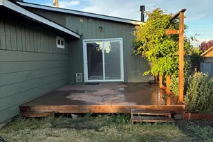 2430 Berkeley St, Klamath Falls, OR 97601 - Photo 18