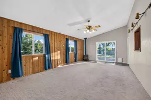 2430 Berkeley St, Klamath Falls, OR 97601 - Photo 8